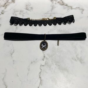 Hot topic choker set